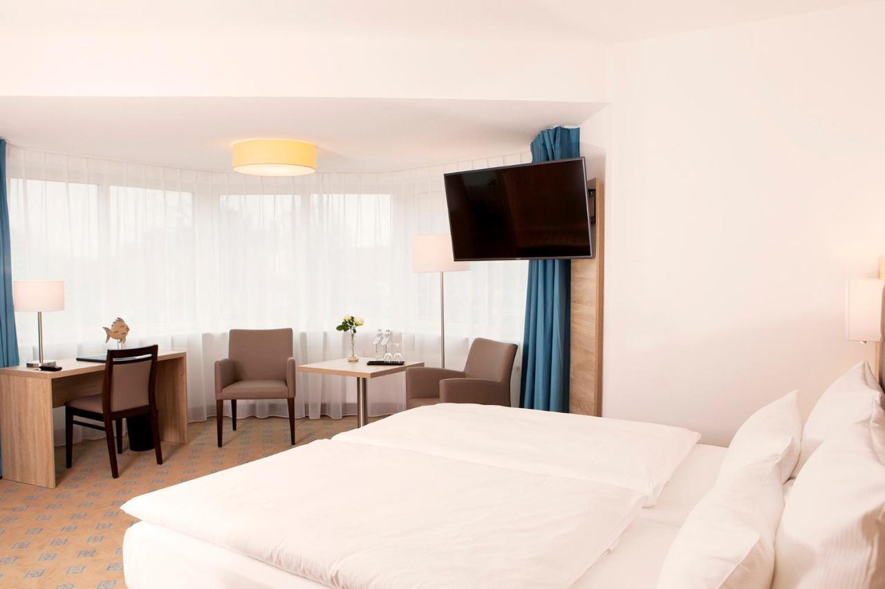 Hotel Frisia Leer Exteriör bild